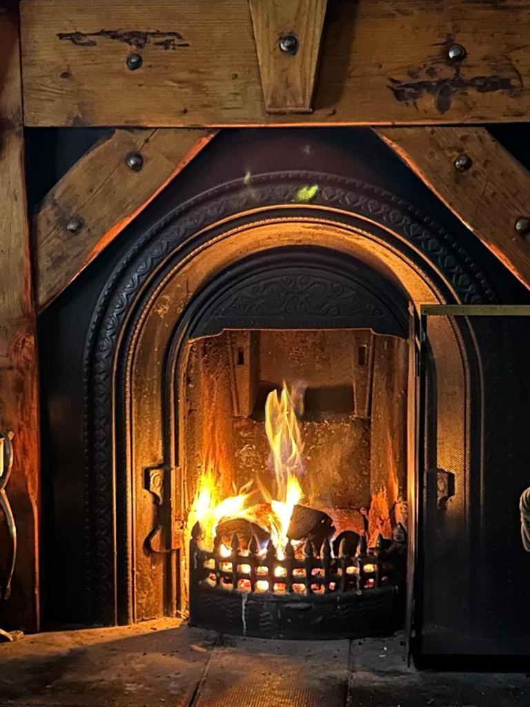 Cosy Cottage With Sea & Mountain Views Carnlough Buitenkant foto