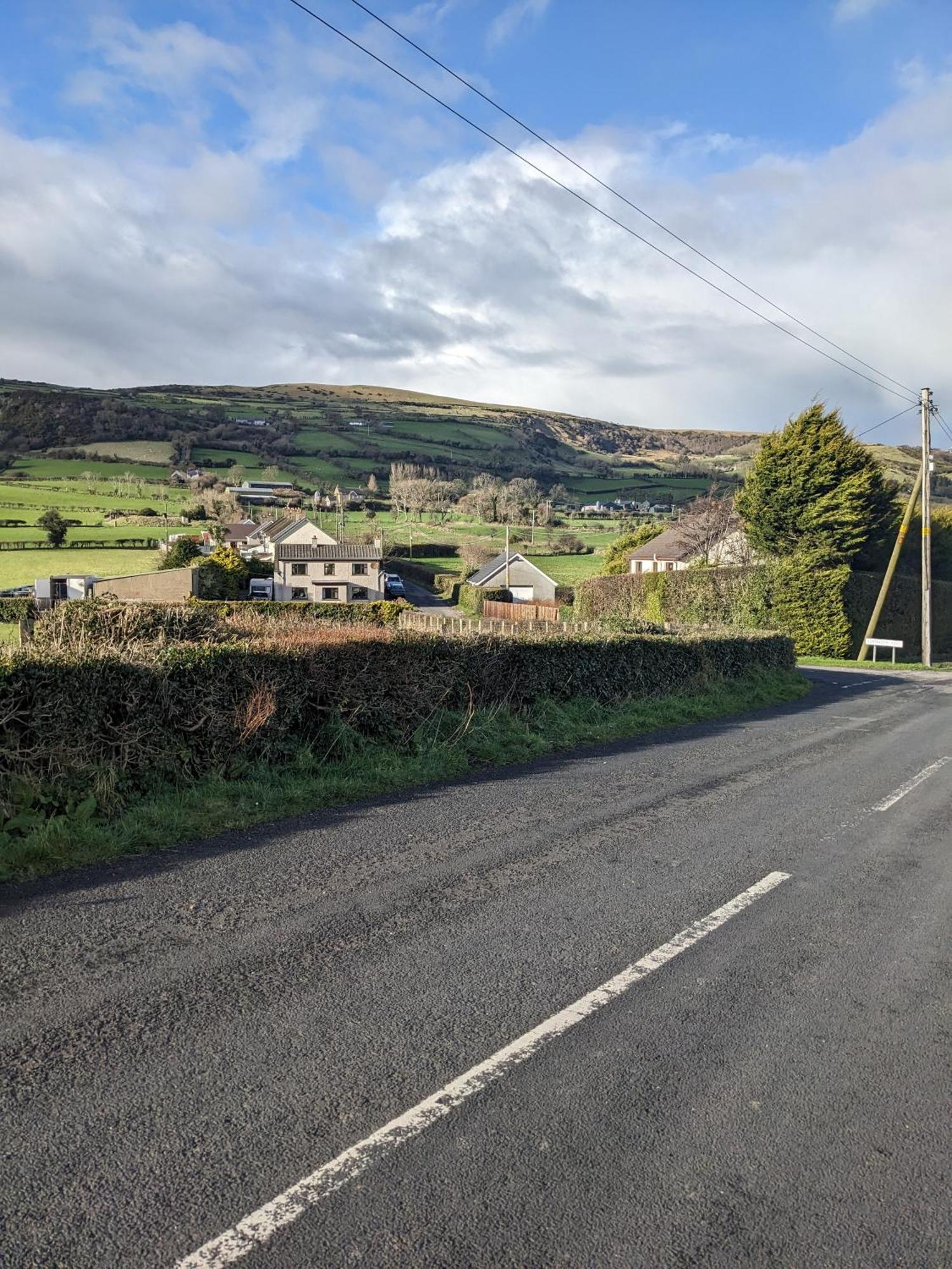 Cosy Cottage With Sea & Mountain Views Carnlough Buitenkant foto